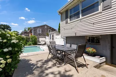102 Manzanetta Ave, Weymouth, MA 02188 - Photo 34