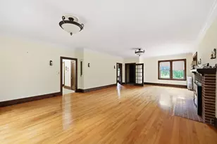 303 E State St, Granby, MA 01033 - Photo 16