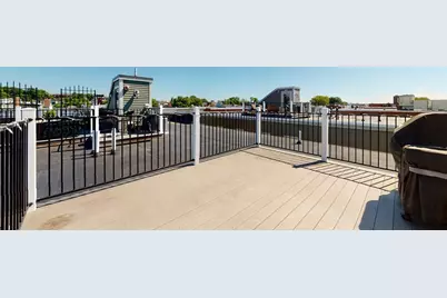 721 E 6th St #4, Boston, MA 02127 - Photo 16
