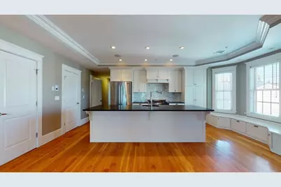 721 E 6th St #4, Boston, MA 02127 - Photo 4