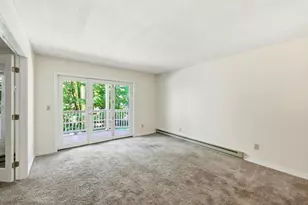 23 Randolph Pl, Northampton, MA 01060 - Photo 10