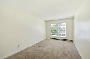 23 Randolph Pl, Northampton, MA 01060 - Photo 14
