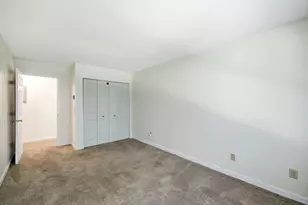 23 Randolph Pl, Northampton, MA 01060 - Photo 12