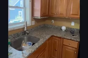 81 Hawthorne St, Lynn, MA 01902 - Photo 4