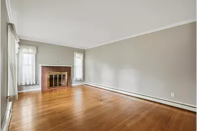 6 Charles St, Wayland, MA 01778 - Photo 4