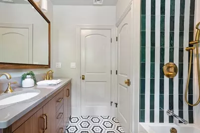 197 Winchester St #197, Brookline, MA 02446 - Photo 16