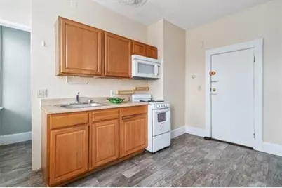 280 Cross #6, Malden, MA 02148 - Photo 4