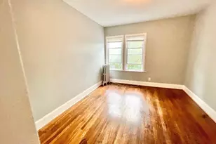 37 Hamilton St, Everett, MA 02149 - Photo 4