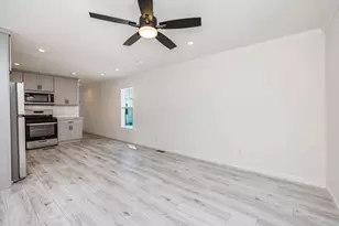 1346 Newport Ave, Attleboro, MA 02703 - Photo 6