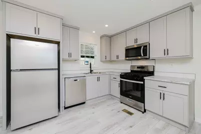 1346 Newport Ave #A2, Attleboro, MA 02703 - Photo 8