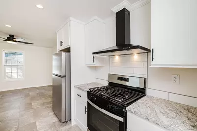 1346 Newport Ave #A3, Attleboro, MA 02703 - Photo 10