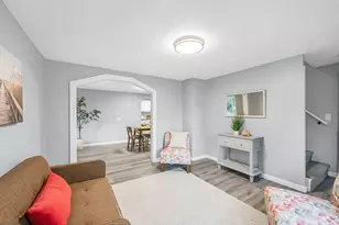 83 Rolf Ave, Chicopee, MA 01020 - Photo 6