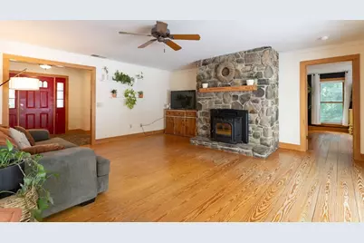 132 Springfield Rd, Belchertown, MA 01007 - Photo 10