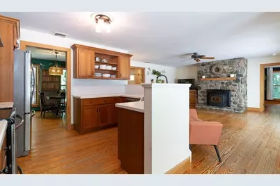 132 Springfield Rd, Belchertown, MA 01007 - Photo 4