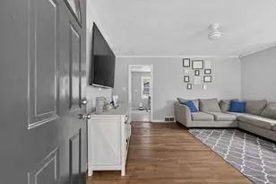 403 Valley Rd, New Bedford, MA 02745 - Photo 12