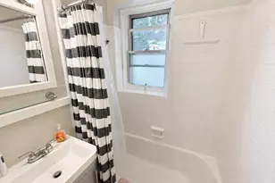 135 Farragut Rd, Boston, MA 02127 - Photo 8