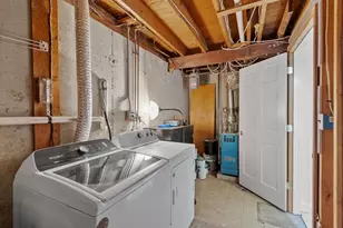 232 Hudson St, Marlborough, MA 01752 - Photo 36