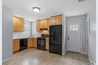 232 Hudson St, Marlborough, MA 01752 - Photo 14