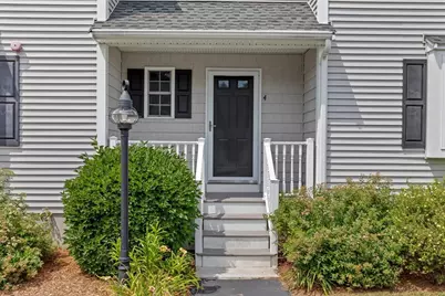 4 Cassidy Pl #4, Bridgewater, MA 02324 - Photo 2