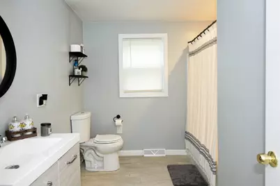 150 Hathaway Road, Acushnet, MA 02743 - Photo 12
