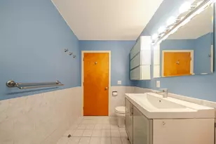 351 Pleasant St, Northampton, MA 01060 - Photo 20