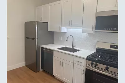 35 Mount Hood #7, Boston, MA 02435 - Photo 12