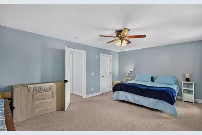 100 Mechanic St, Warren, MA 01083 - Photo 16