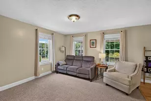 100 Mechanic St, Warren, MA 01083 - Photo 4