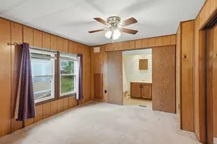 25 Groton School Rd, Ayer, MA 01432 - Photo 10