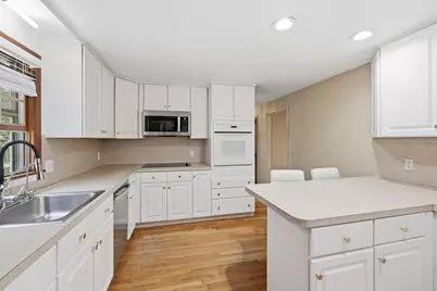 28 Spring Rd, Westborough, MA 01581 - Photo 10