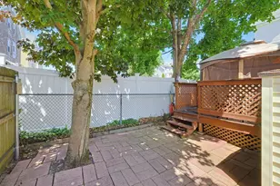 618 Robeson St, Fall River, MA 02720 - Photo 20
