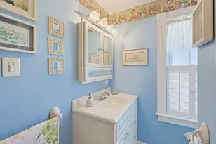 618 Robeson St, Fall River, MA 02720 - Photo 16