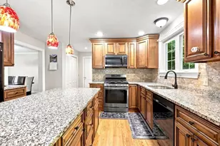524 Lindsey St, Attleboro, MA 02703 - Photo 10