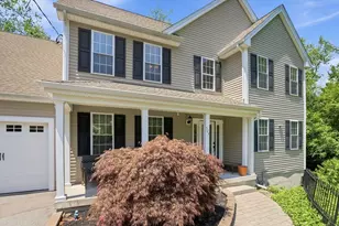 524 Lindsey St, Attleboro, MA 02703 - Photo 2