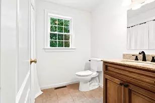 524 Lindsey St, Attleboro, MA 02703 - Photo 12