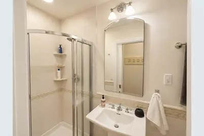 32 River St #1, Cambridge, MA 02139 - Photo 8