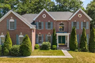 10 Hemingway St, Shrewsbury, MA 01545 - Photo 1