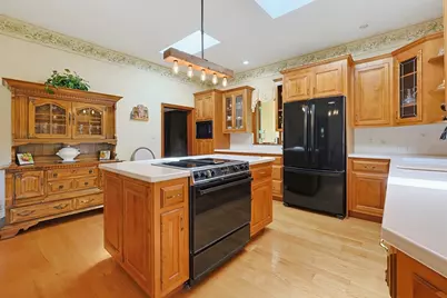 665 South St, Walpole, MA 02081 - Photo 8