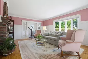 71 Circuit Rd, Dedham, MA 02026 - Photo 10
