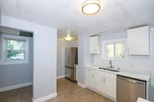 13 Alcott Park, Malden, MA 02148 - Photo 4