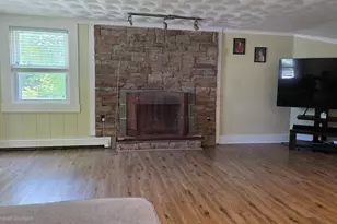 28 Fortier, Somerset, MA 02725 - Photo 8