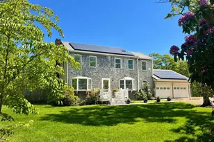 105 Whalers Walk, Edgartown, MA 02539 - Photo 2