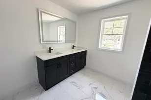 955 Crescent St, New Bedford, MA 02745 - Photo 12