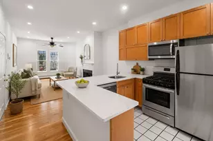 186 W Seventh St, Boston, MA 02127 - Photo 1