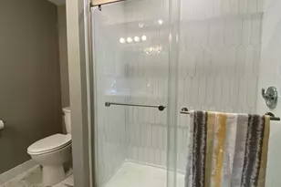 11 Cross St, Southborough, MA 01772 - Photo 12