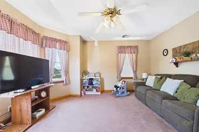 28 Hancock St, Fall River, MA 02721 - Photo 14