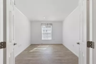 29 Lowell #24, Salem, NH 03079 - Photo 16