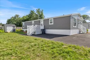 29 Lowell, Salem, NH 03079 - Photo 24
