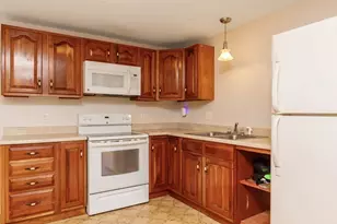 90 Ridgewood Ln, Gardner, MA 01440 - Photo 2