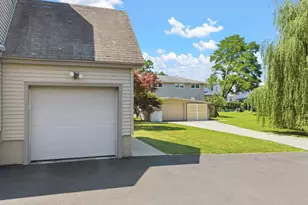 167 Center St, Ludlow, MA 01056 - Photo 4